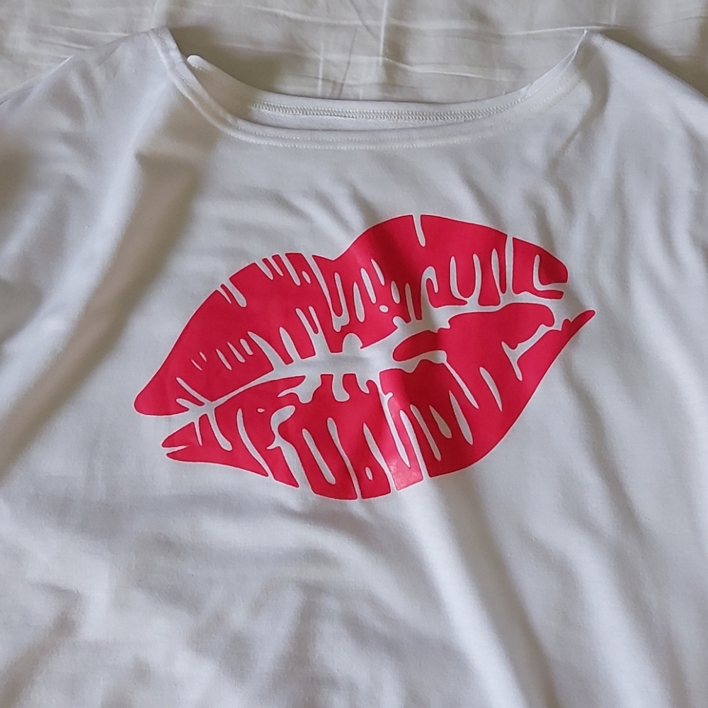 Lightweight sweatshirt